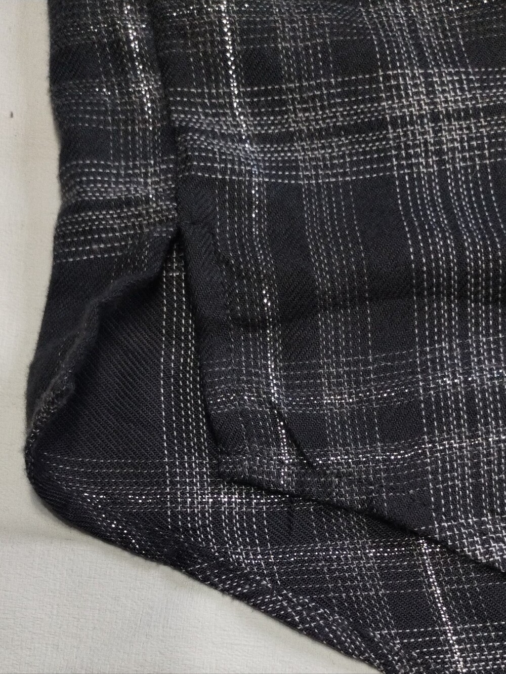 Maurices Charcoal Plaid Button-Up Shirt Size 0x - Picture 9 of 11